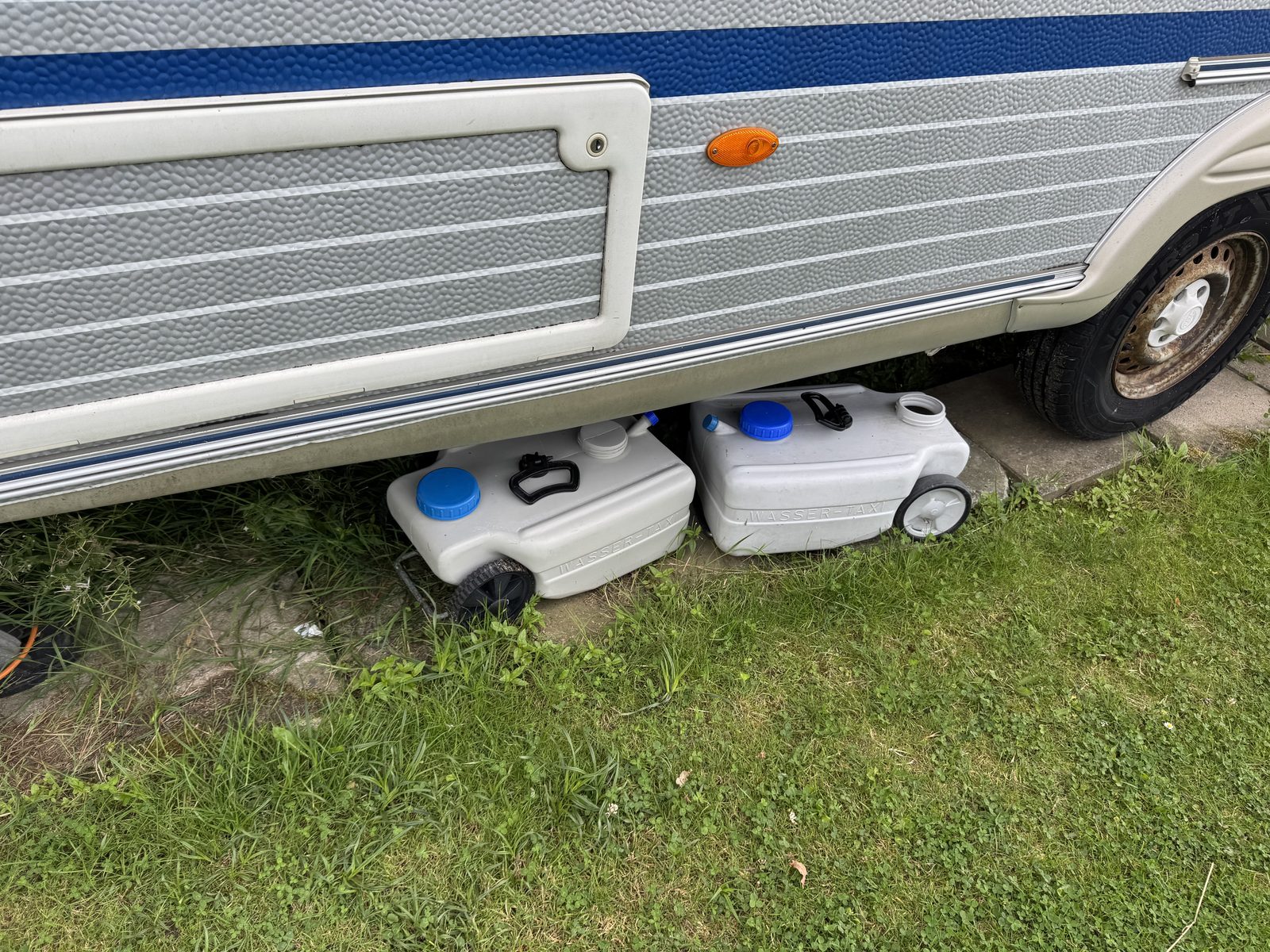 Abwasserkanister / Wasser-Taxi