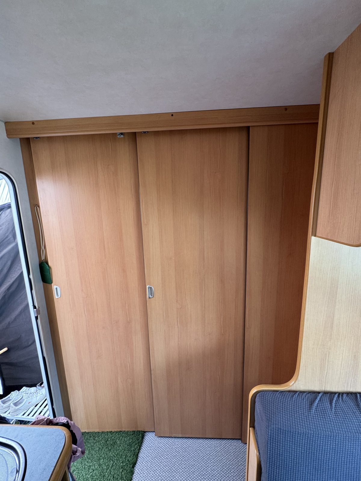 Abtrennung zum Stockbett